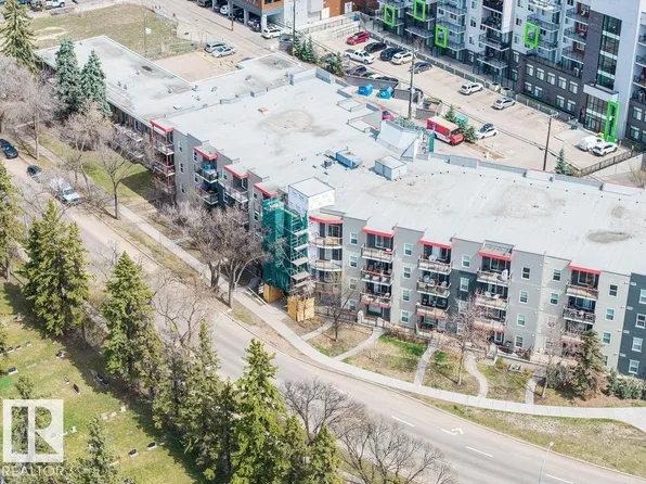 10611 117th St NW #311, Edmonton, AB T5H 0G6