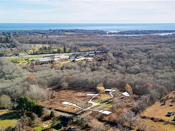 5th image of 176 Saugatucket Rd