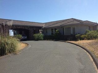 1470 Warrington Rd, Santa Rosa, CA 95404