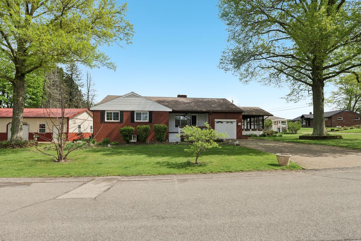 Cherry Ln-0705-001.jpg