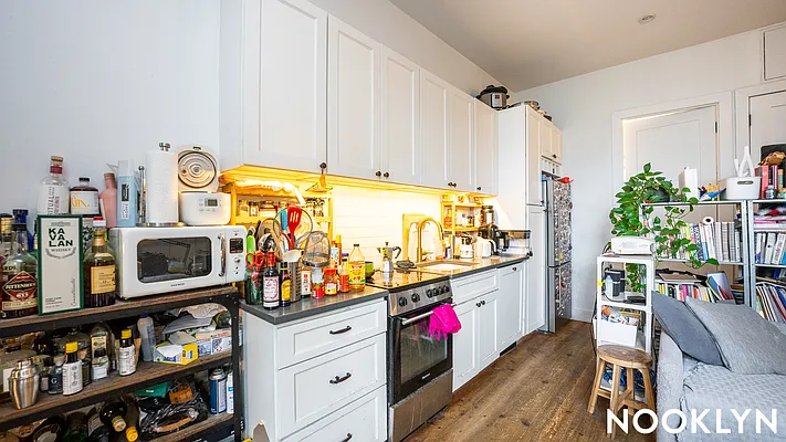 Rented by Nooklyn NYC LLC | media 138