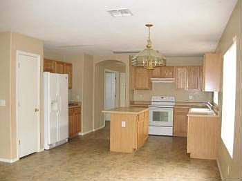 2nd image of 1329 E Santa Fiore St