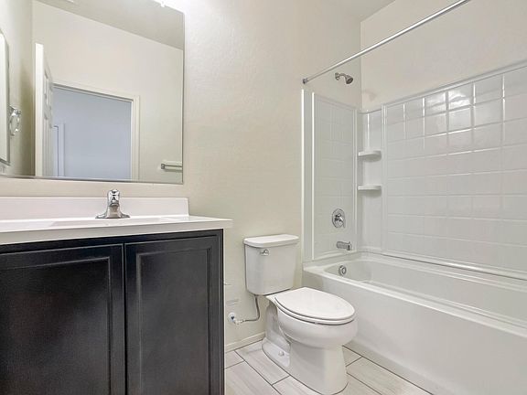 4th image of 8829 W Fleetwood Ln