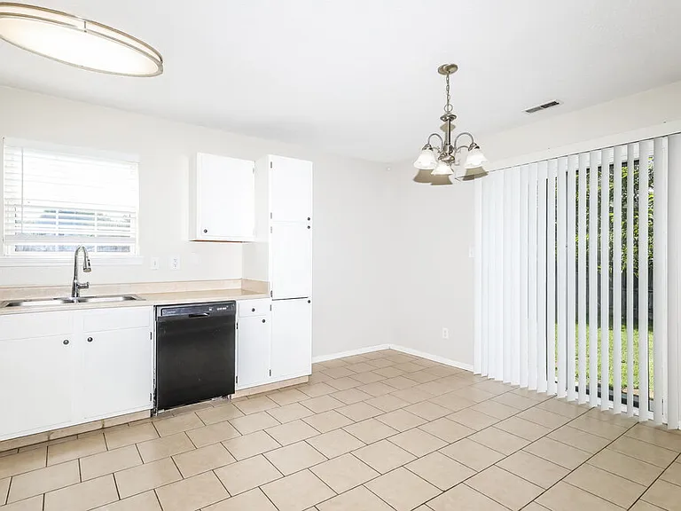 7394 Tassel Ct — Photo 6