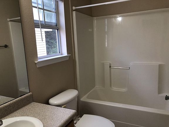 3rd image of 3261 Sawtooth Dr