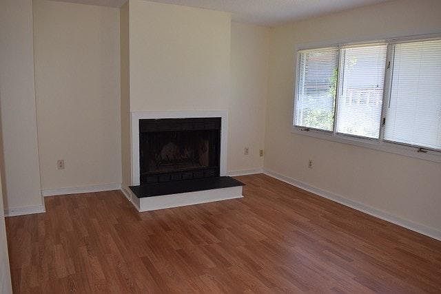 1st image of 7 Montoya Dr