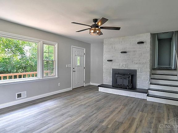 3rd image of 3725 Kenny Ln