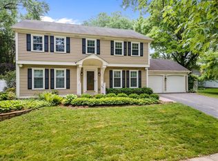 508 Tanglewood Ln, Naperville, IL