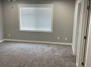 2114 2nd St SW, Altoona, IA 50009