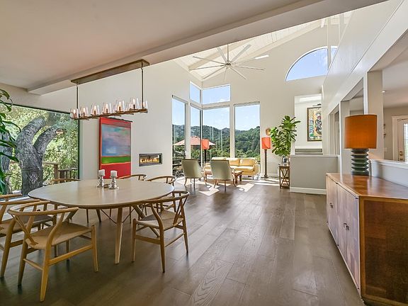 4th image of 1676 Indian Valley Road