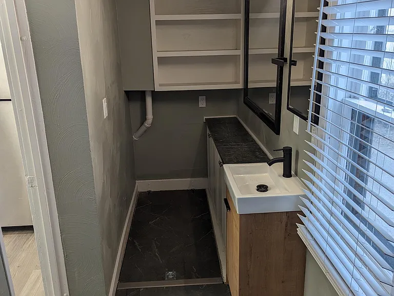 1208 W 28th St #1 — Photo 13