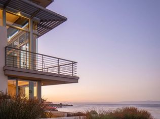 731 Ocean View Blvd, Pacific Grove, CA 93950