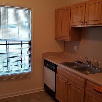 4th image of 5497 Glen Haven Dr