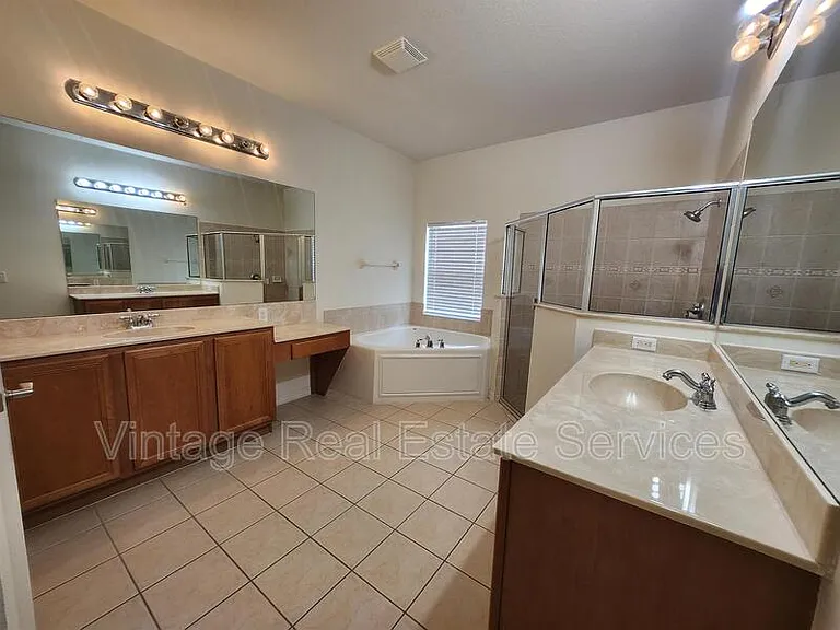 9344 Mandrake Ct — Photo 15