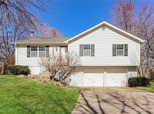 3808 E 96th St, Kansas City, MO 64137