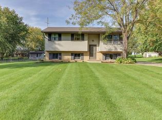 25146 N 2200 East Rd, Colfax, IL 61753