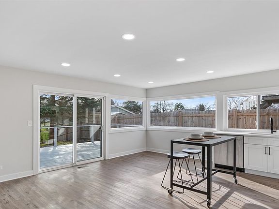 4th image of 1216 Santa Anita Dr