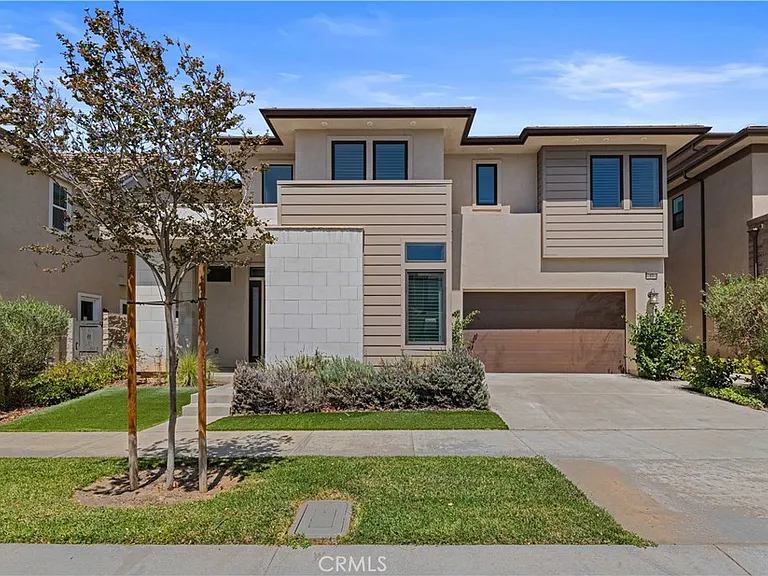 57 Ray — Photo 1