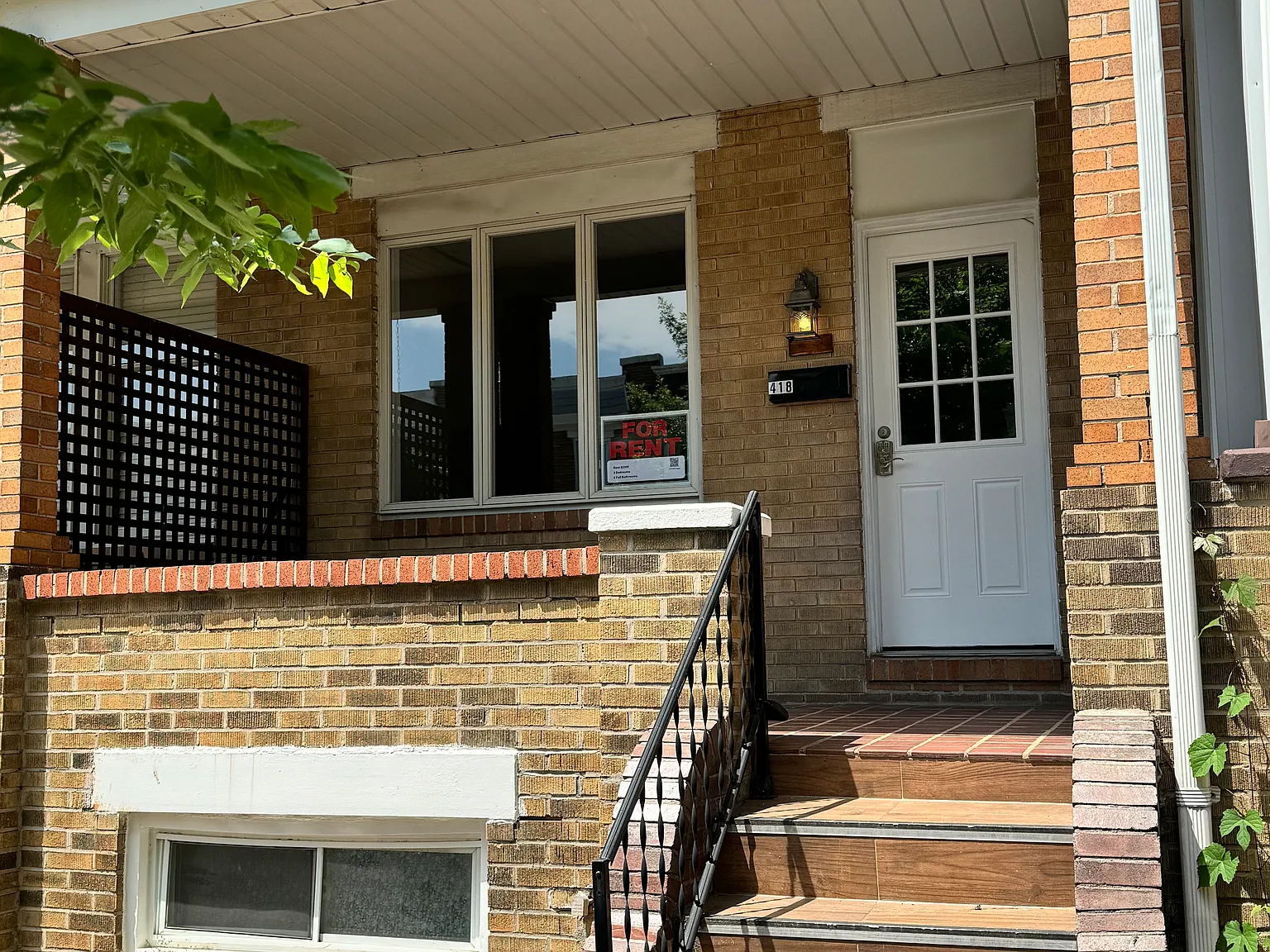 418 Bonsal St — Photo 4
