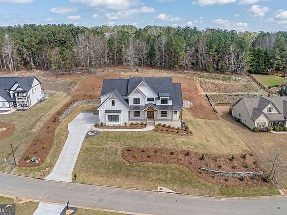 5th image of 2661 Alexis Way