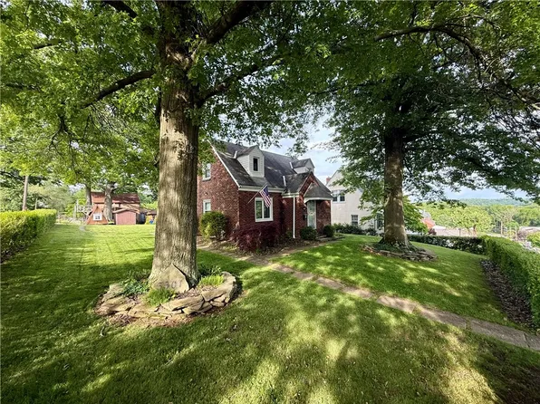 3301 Hazelhurst Ave, Pittsburgh, PA 15227