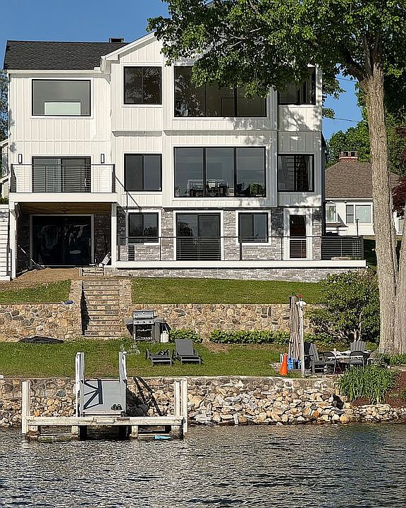 2nd image of 27 Lakeview Rd