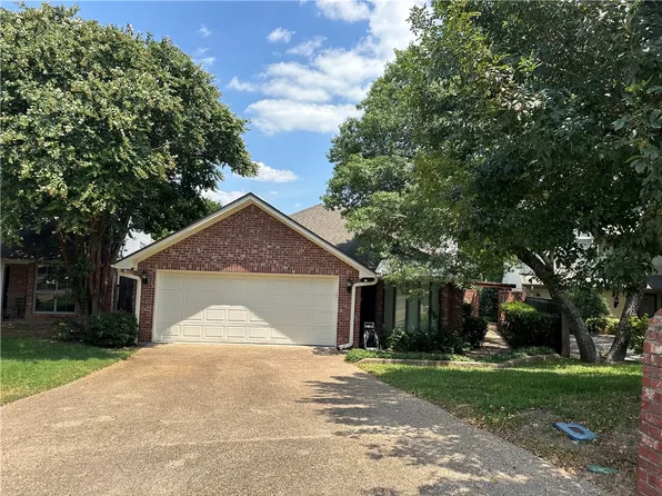 93 Sugar Creek Pl, Woodway, TX 76712