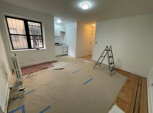 28-25 33rd St #A5, Astoria, NY 11102