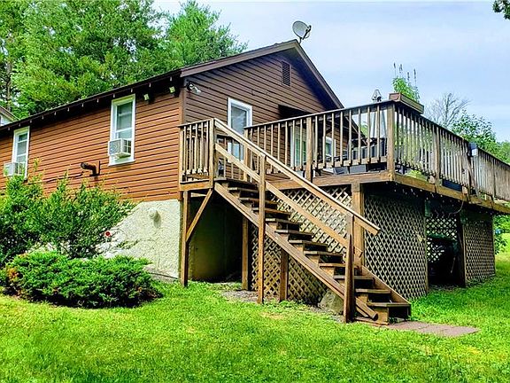 2nd image of 13 Village Garden Ln