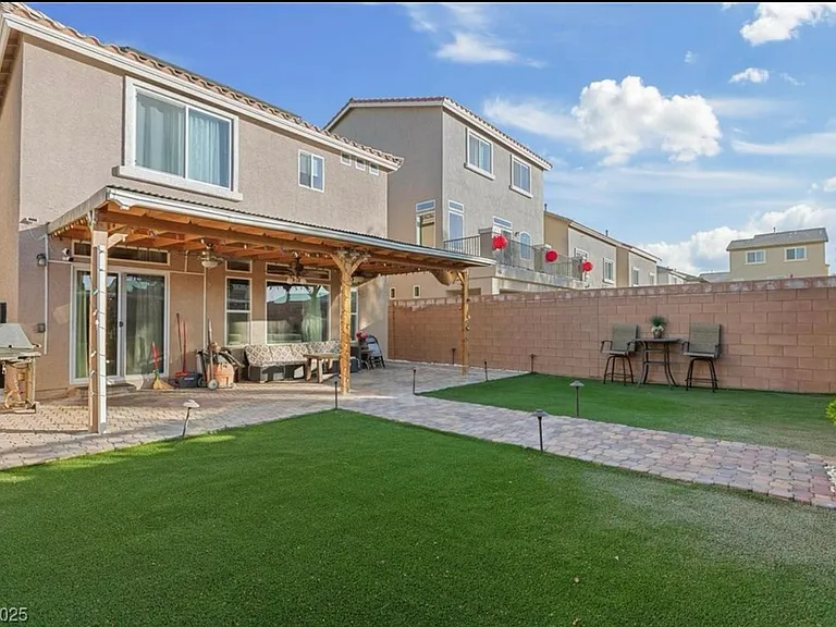 10137 Herons Rise St — Photo 19