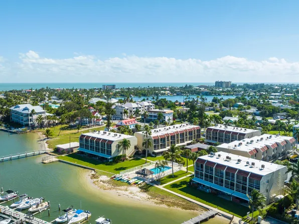 1300 Seaway Drive #B-4, Fort Pierce, FL 34949