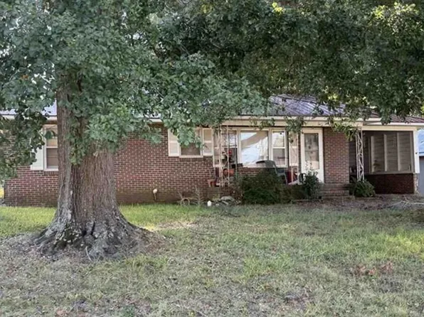 230 S Cannon Ave, Sylacauga, AL 35150