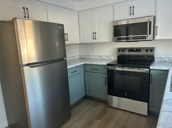 224 Frederick St, Manchester, NH 03102