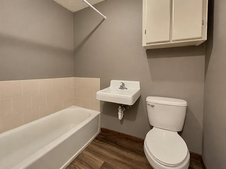 218 Madison St — Photo 6