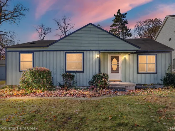 1875 Van Courtland Dr, Troy, MI 48083