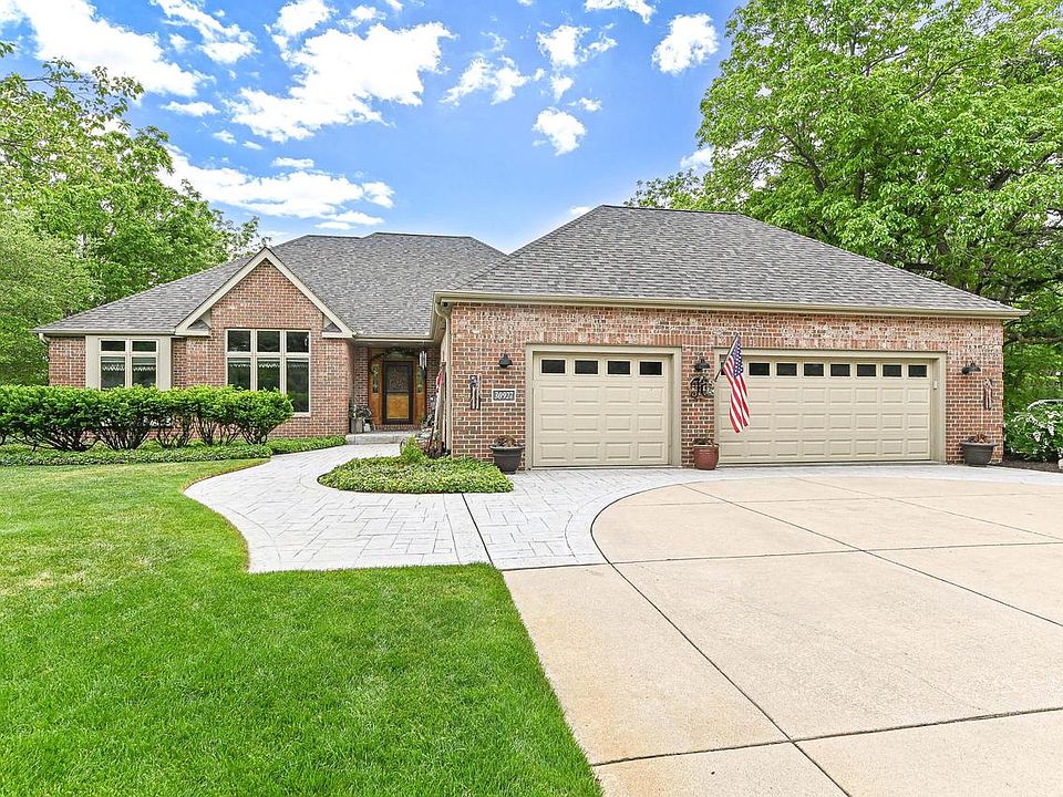 1st image of 30927 Lawn DRIVE
