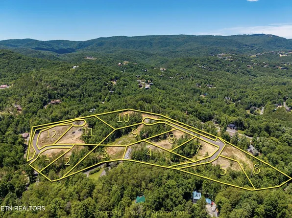 12 Waldens Creek Rd, Sevierville, TN 37862