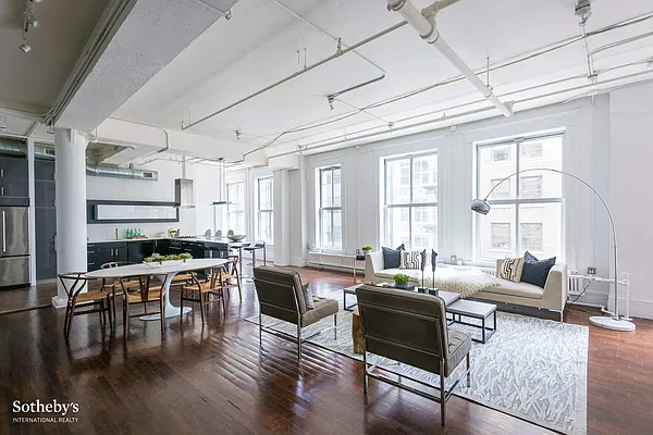 Sold by Sotheby's International Realty | media 3