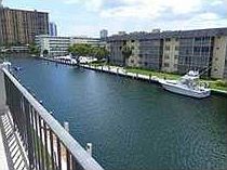 5th image of 3860 NE 170th St APT 411