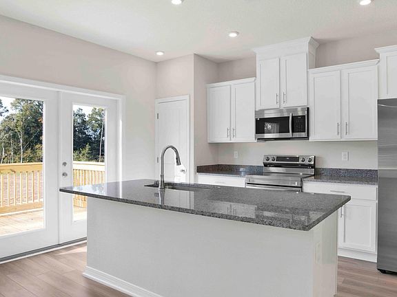 3rd image of 6290 Forest Pines Dr