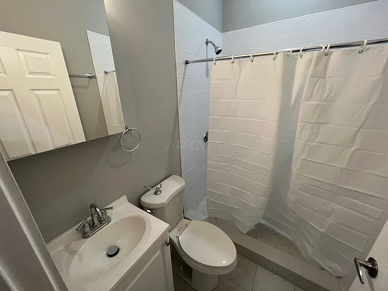 15 Harold St #3 — Photo 15
