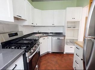 566 45th St #2A, Brooklyn, NY 11220