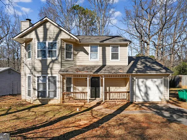 826 Greenhedge Way, Stone Mountain, GA 30088