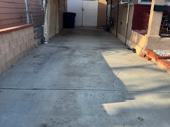 3517 W 134th St, Hawthorne, CA 90250