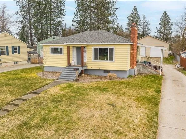 3211 W Queen Pl, Spokane, WA 99205