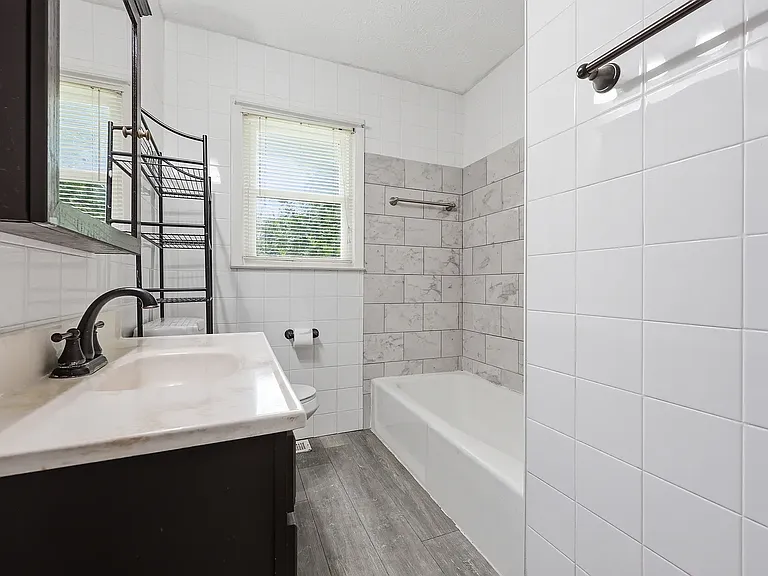 308 Mulberry Dr — Photo 5