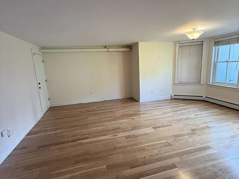 207 Lake Ave #B — Photo 3
