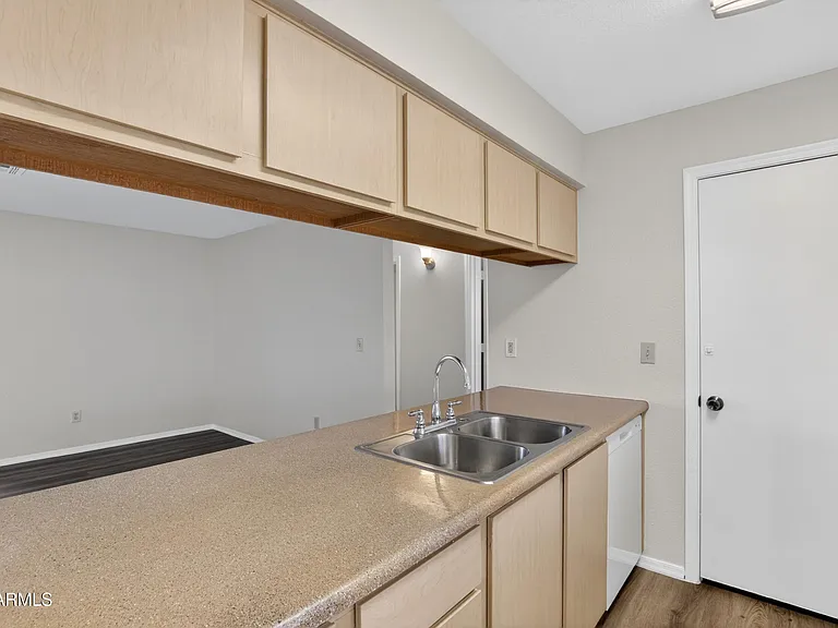 16033 N 25th St #207 — Photo 6