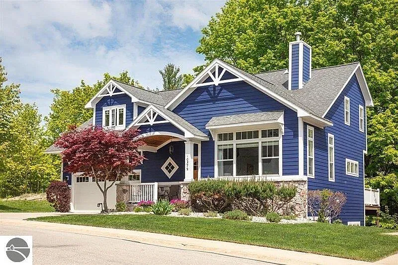 3 bed, 3.5 bath, $3,300 — Photo 1