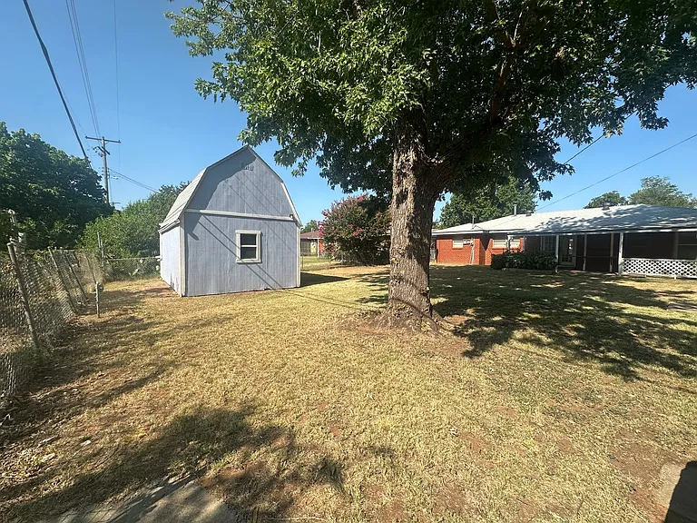 2524 Eagle Dr — Photo 23